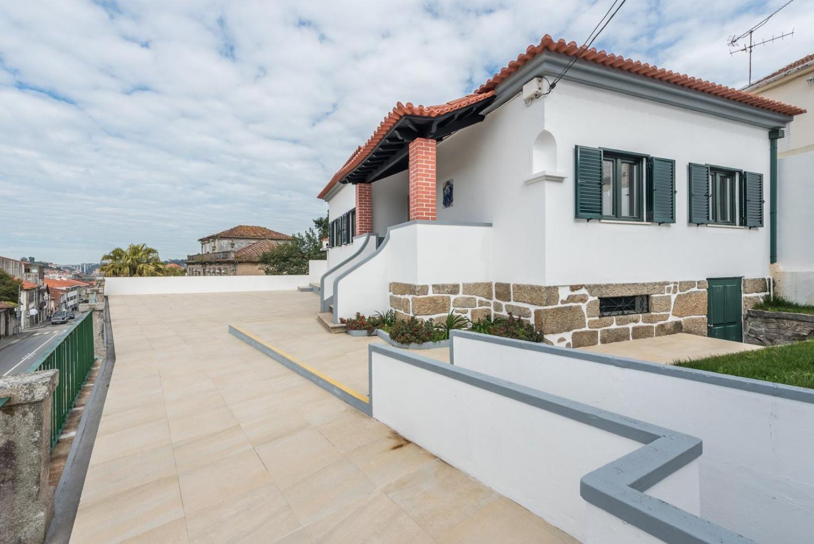 Guestready - Spacious Modern Stay In Porto Vila Nova de Gaia Eksteriør billede